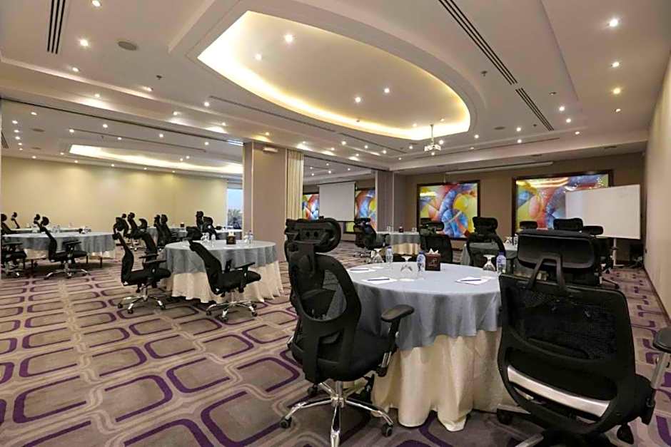 Qaser Alhamra Hotel Riyadh