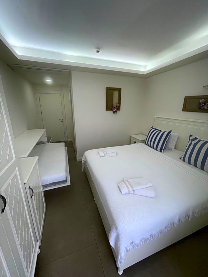 Dalyan Risus Suite