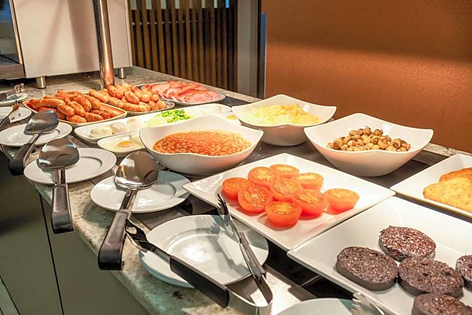 Holiday Inn Newcastle South by IHG