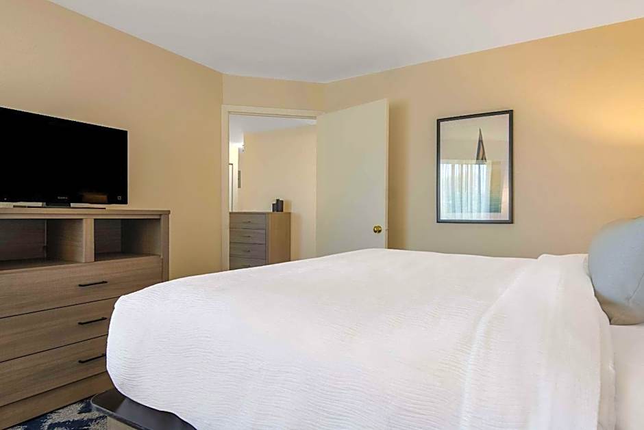 The Inn on Maritime Bay, Ascend Hotel Collection