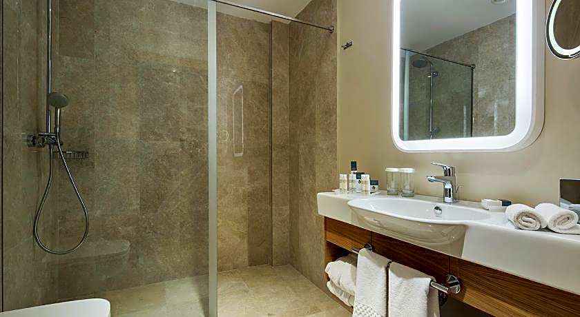 DoubleTree By Hilton Hotel Istanbul - Tuzla