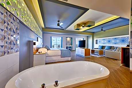 Suite with Sea View