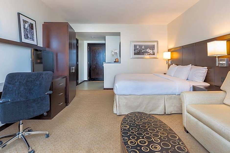 Courtyard by Marriott Panama Metromall