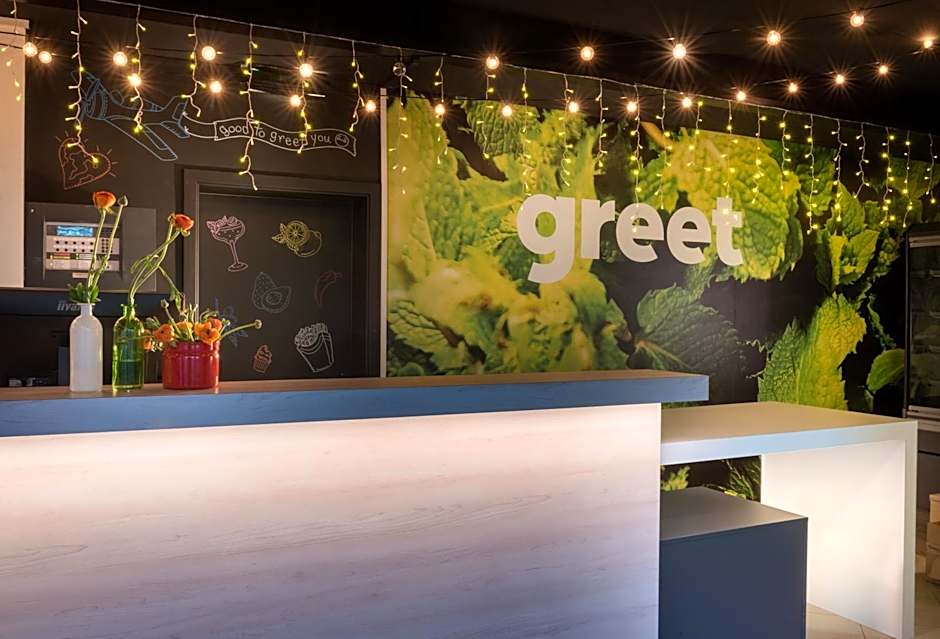 greet Berlin Alexanderplatz