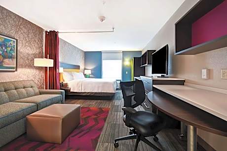 King Studio Suite - Hearing Access/Non-Smoking
