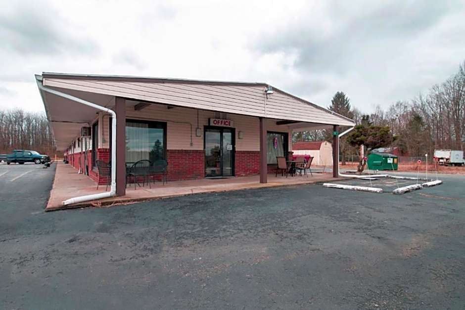 OYO Hotel Dalton PA I-81