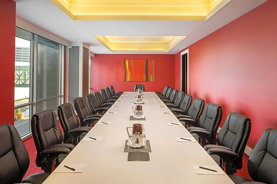 The Davenport Grand, Autograph Collection by Marriott