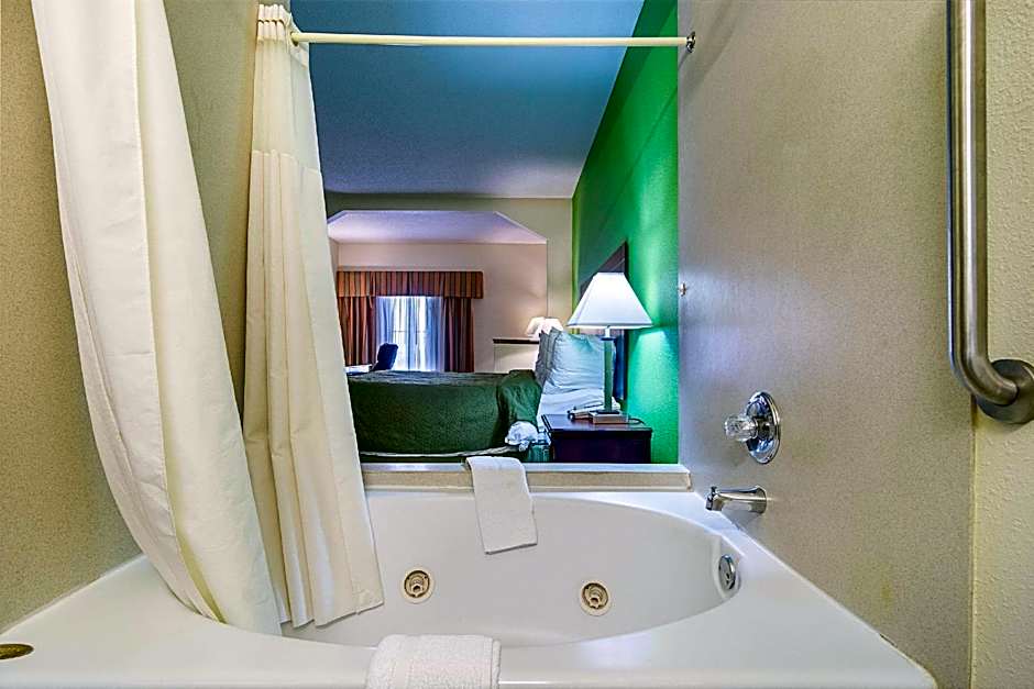 Quality Inn & Suites near I-80 and I-294