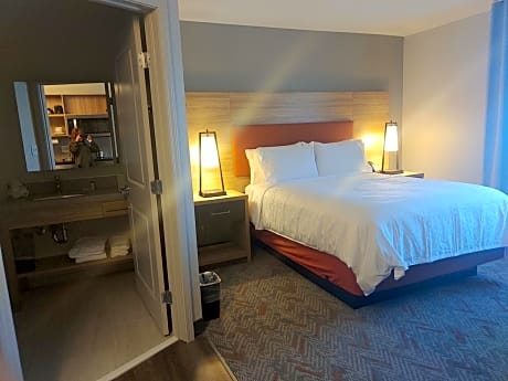 Queen Studio Suite