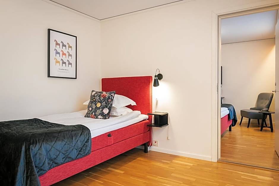 Photo 1 of 5 of Standard, Mobility Accessible, Roll in Shower