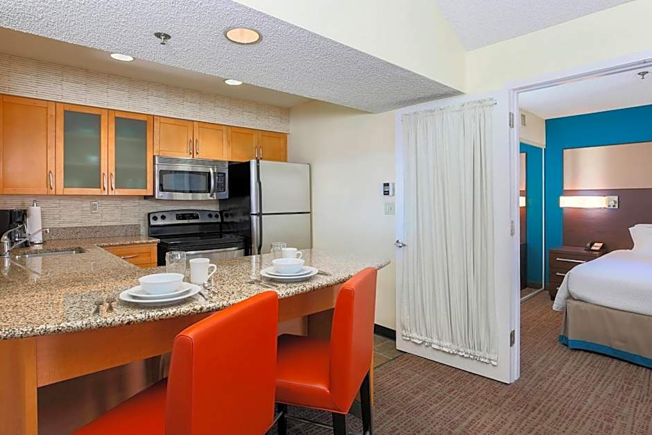 Residence Inn by Marriott Bakersfield