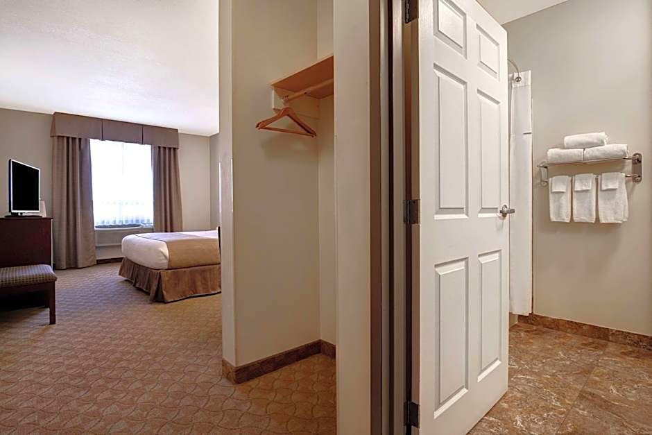 Days Inn by Wyndham Dawson Creek