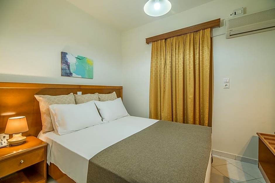 Hiona Holiday Hotel