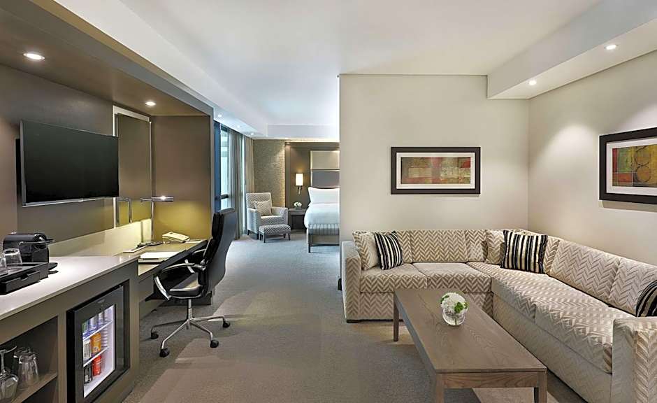 Legend Hotel Lagos Airport, Curio Collection By Hilton