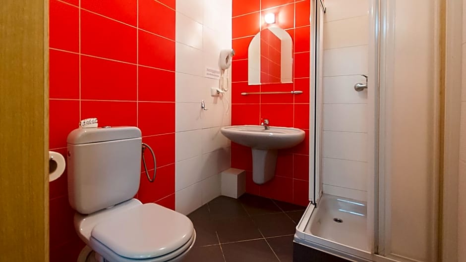 Helvetia Plus B&B - PRIVATE ROOMS and APARTMENTS