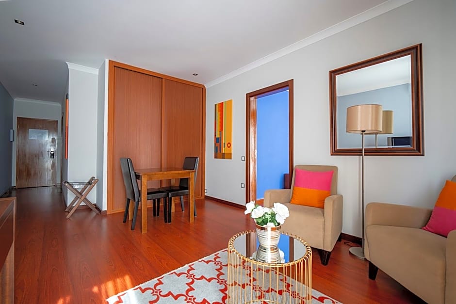 Photo 1 of 7 of Suite