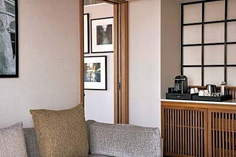 Junior Suite, Club lounge access, Junior Suite, 1 King