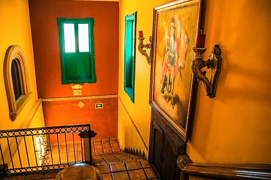 Hotel Cosmos Don Carlos