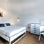 Tooting Broadway Studios & Rooms by PrimeCityHosts