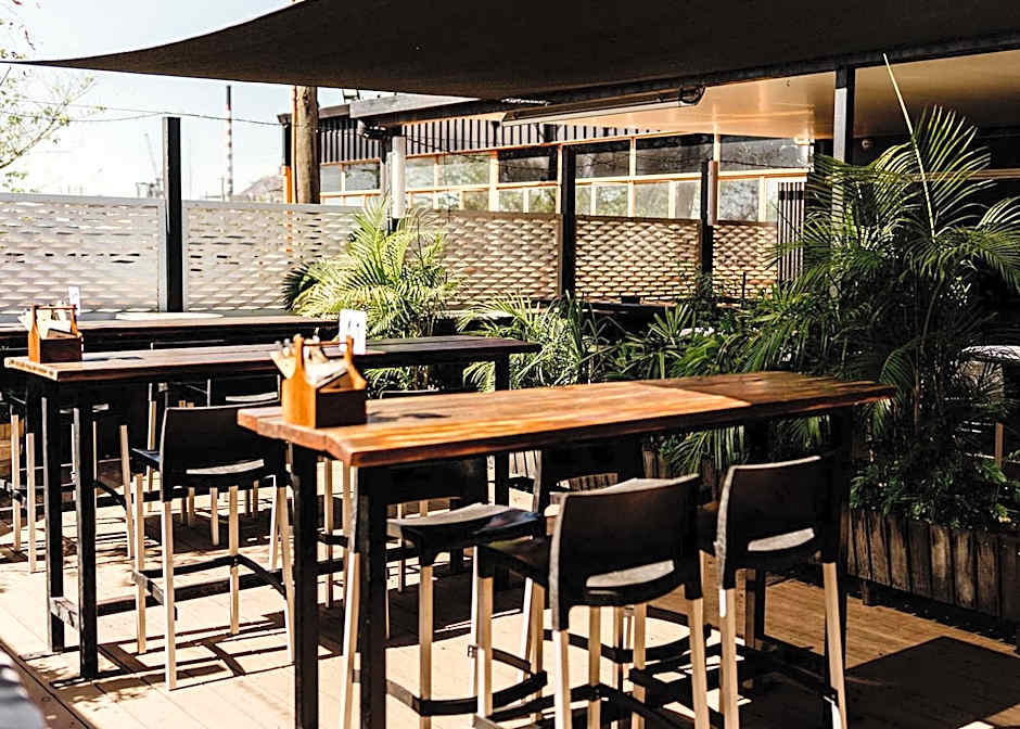 Nightcap at Barkly Hotel