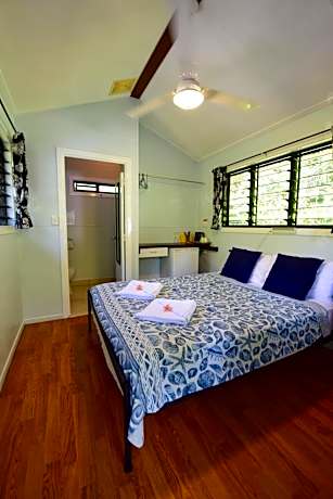 Bungalow- 1