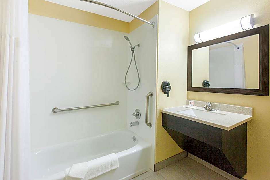 Days Inn by Wyndham Miami