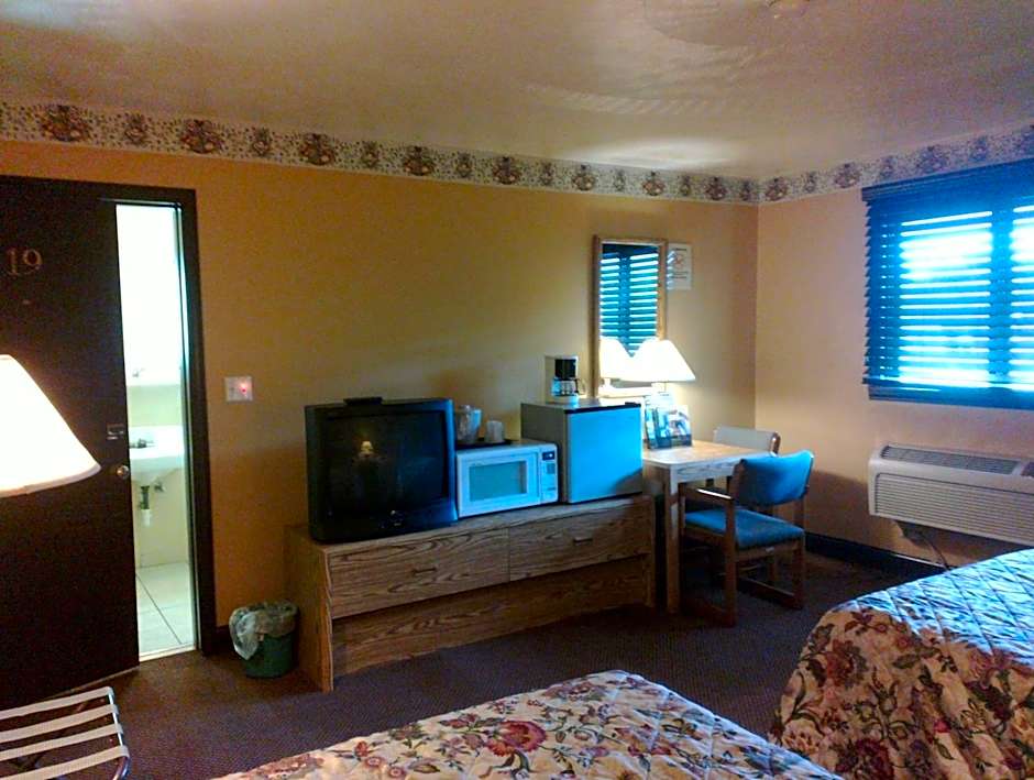 Colonial Inn Mercer-Grove City