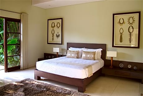 Ten Bedroom Pool Villa