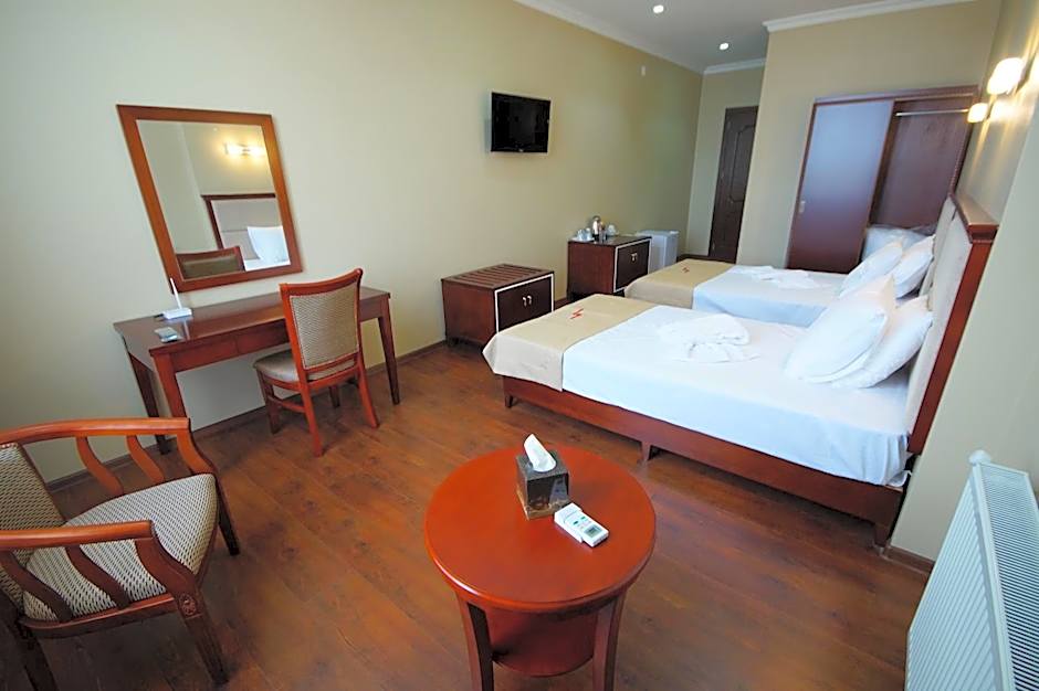 Hotel 725