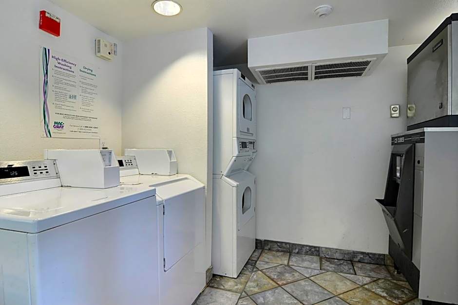 Motel 6-Seattle, WA - South