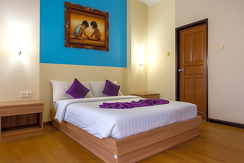 Puri Saron Denpasar Hotel