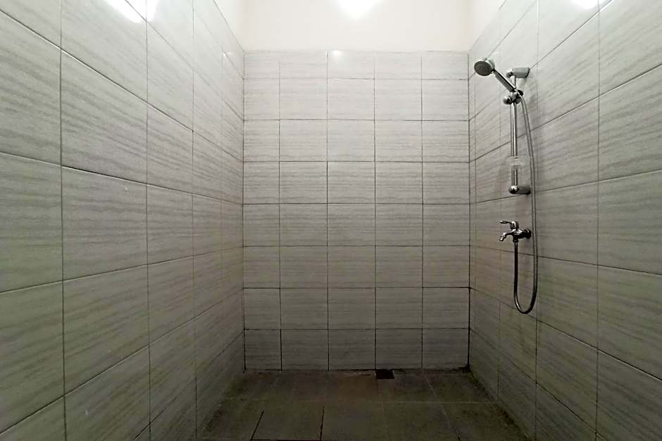 RedDoorz near Taman Merdeka Metro Lampung