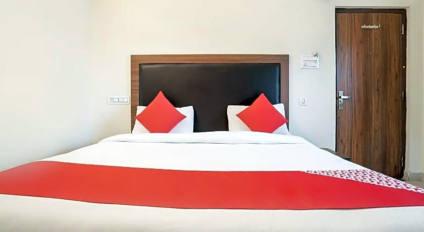 Super Hotel O Gokul Grand Near SR Nagar Police Station