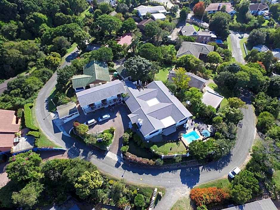 Candlewood Lodge