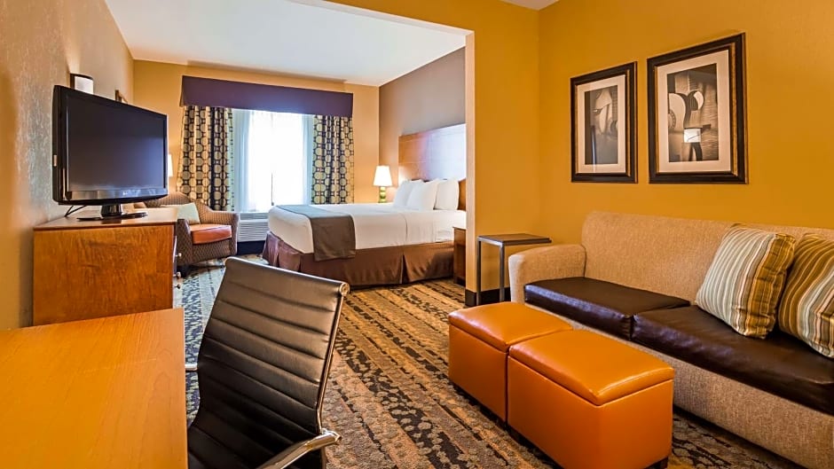 Best Western Plus Tupelo Inn & Suites