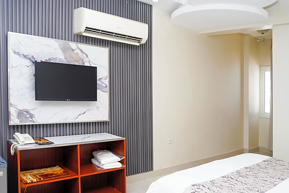 Palette Muscat Al Bayrahaa