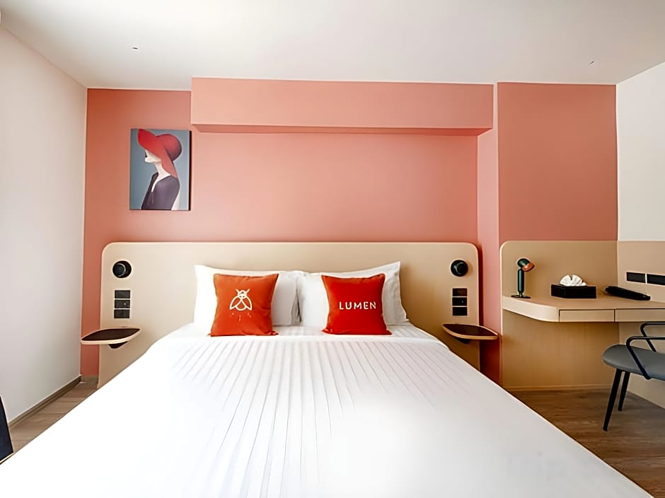 Lumen Bangkok Udomsuk Station