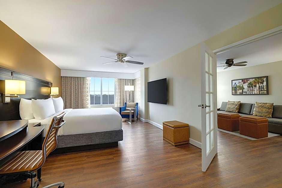 Courtyard by Marriott Charleston Historic District