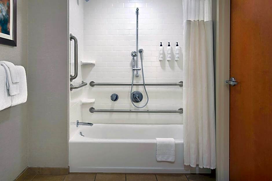 Fairfield Inn & Suites by Marriott Great Barrington Lenox/Berkshires