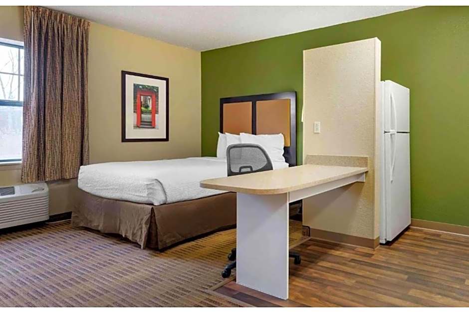 Studio 6 Extended Stay Rochester Greece NY