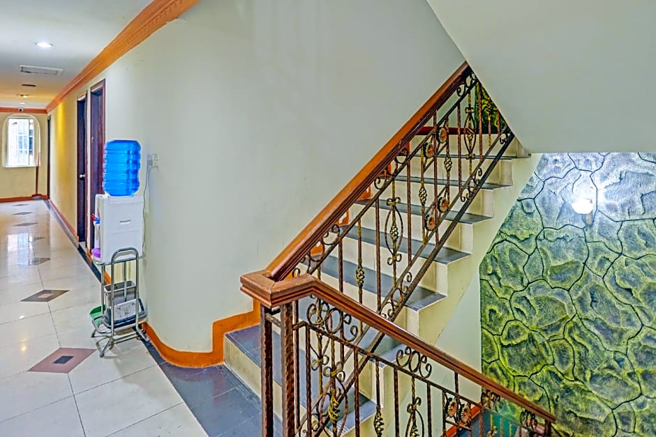 OYO 92402 City View Hotel