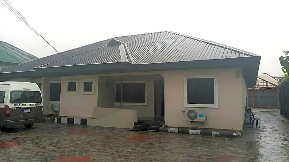 Foto 1 di 4 di HOUSE 1759