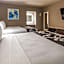 SureStay Plus Hotel by Best Western Point Richmond