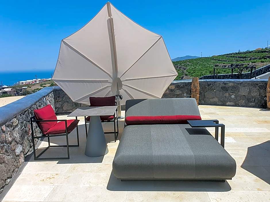 White Pearl Cavalieri