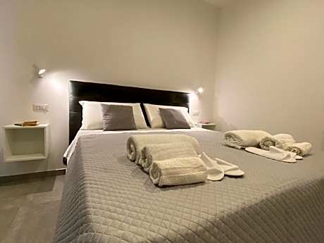 Classic Quadruple Room