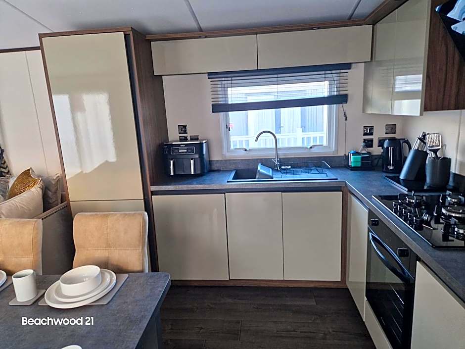 Beachwood 21