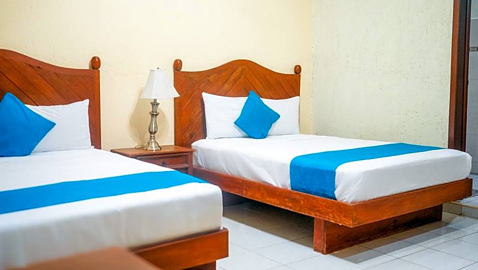 Suites del Sol Hotel & Apartments