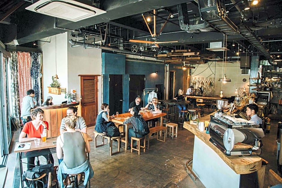 Len Kyoto Kawaramachi Hostel Cafe & Bar