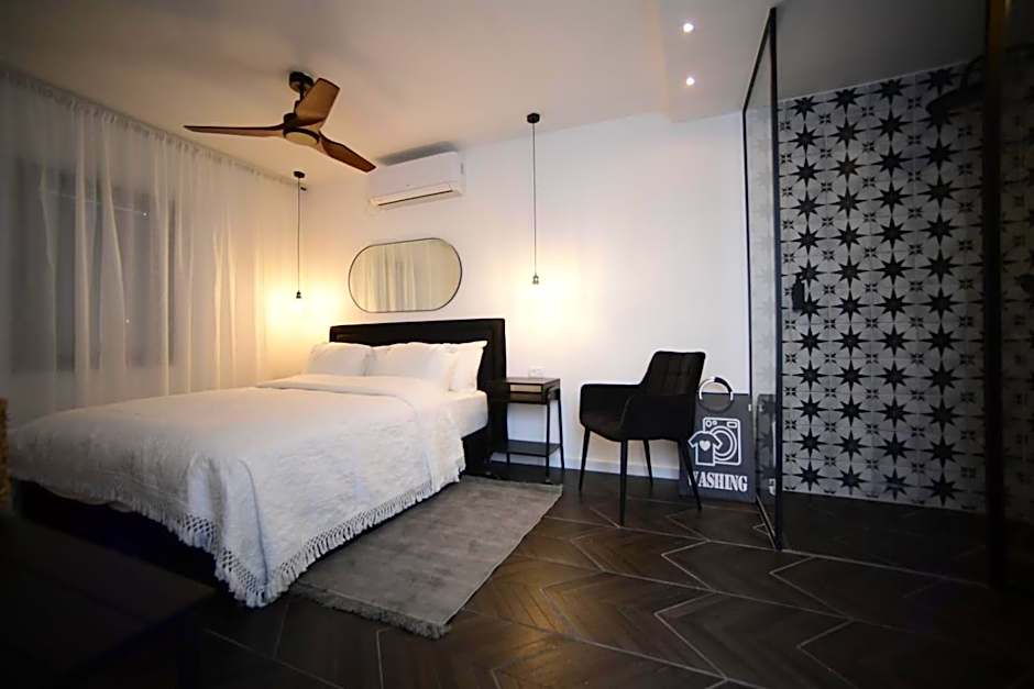 Z-32 Luxury Boutique Apartment - דירה מעוצבת ומזמינה