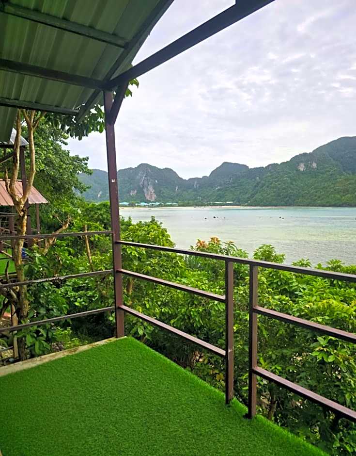 Phi Phi Seaside Bungalow